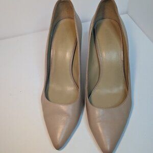 Michael Michael Kors Pointed-Toe Flex Leather Pump Shoes Size 7.5M